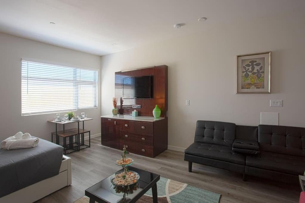 Lovely Studio W Full Kitchen In Heart Of San Diego Kültér fotó